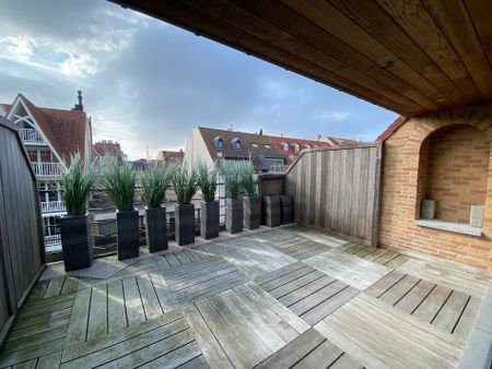 ONGEMEUBELD - Lichtrijk duplex-appartement te Paul Parmentierlaan met ruime terrassen op wandelafstand van de Zeedijk. - Photo 3