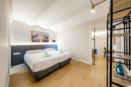 Carrer de Pavia, Barcelona, Catalonia 08028 - Photo 2