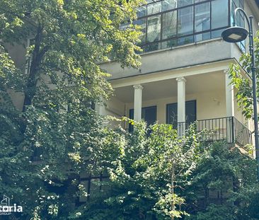 Eleganta interbelica pe Strada Washington | Terasa si parcare - Fotografie 1