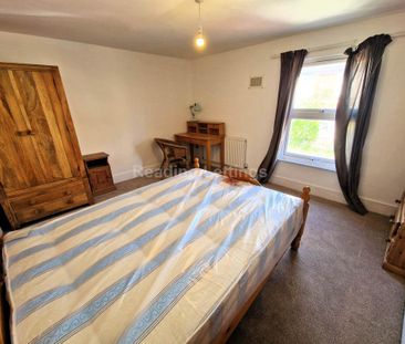 4 bedroom terraced house to rent - Photo 2