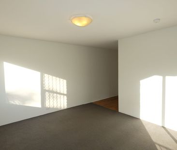 Ideally located studio in Kingsford - Photo 4