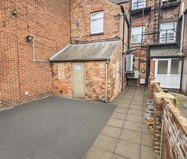 2 bedroom duplex to rent - Photo 2