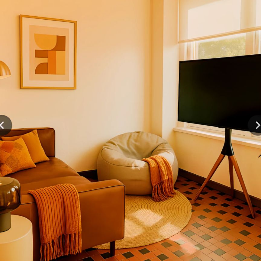 Large single room with shared bathroom*3&4 - Photo 1