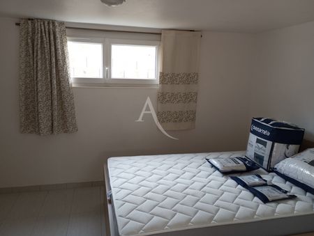 Location Appartement 2 pièces 27m² - Photo 2