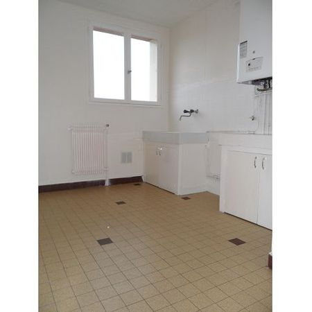 Location Appartement 3 pièces 63m² BOURGES 18000 - Photo 4