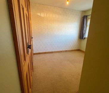 8 Eastvale Avenue, Dungannon BT71 6DL - Photo 6