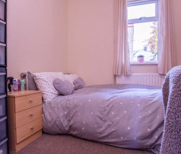 Cosy 5 bedroom house on Coburn Street - Photo 5