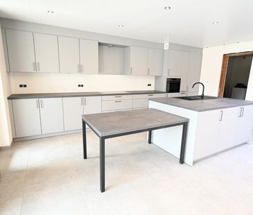 VOLLEDIG VERNIEUWDE (2024) woning met ZONNIGE tuin & GARAGE - Photo 5