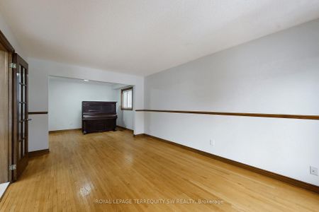 For Lease - 327a Beechgrove Drive, Toronto, Ontario - Photo 3