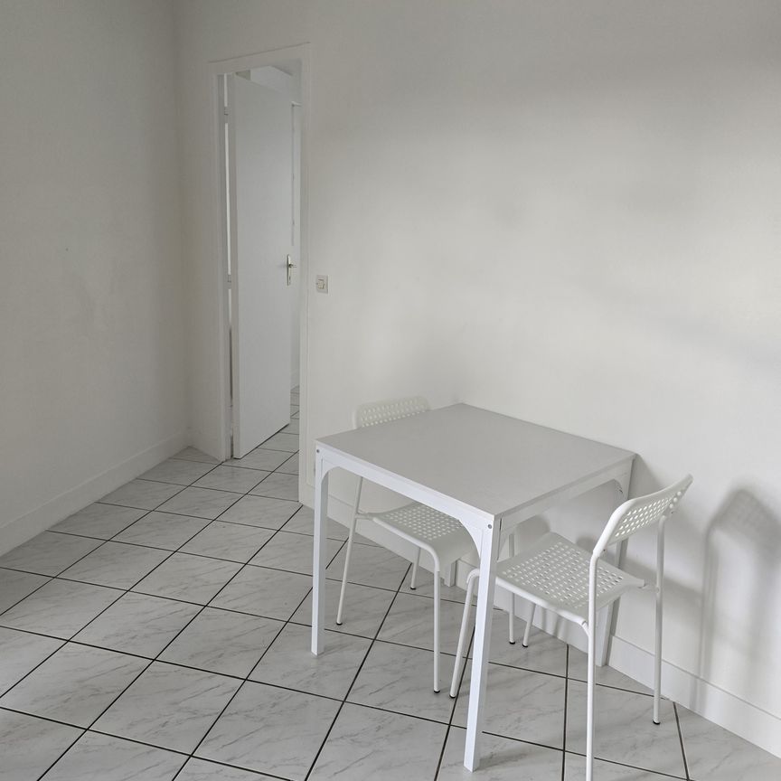 Location Appartement 1 pièce 29m² YERRES 91330 - Photo 1