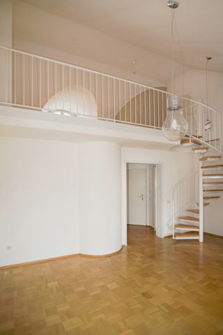 Exklusive Galeriewohnung auf 2 Ebenen nähe Klinikum zur langfristigen Vermietung - Foto 3