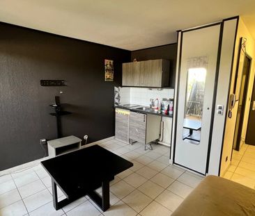 Location Appartement 1 pièce 19m² VENELLES 13770 - Photo 1