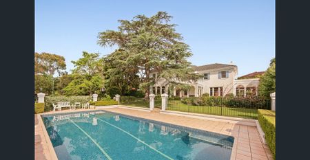 Grand Family Estate with Pool and Garden Sanctuary - Photo 4