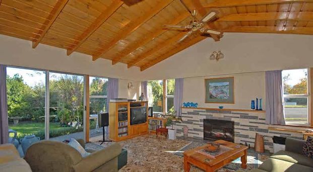 BELVEDERE ROAD, 3 BEDROOMS $520 P/W - Photo 1