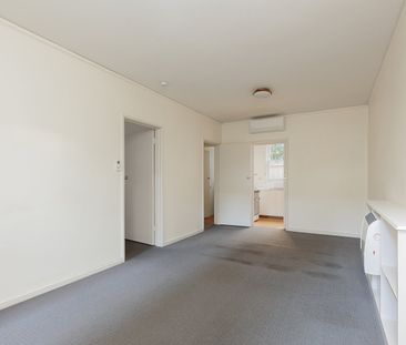 2/557 Glenferrie Road, Hawthorn VIC 3122 - Photo 5