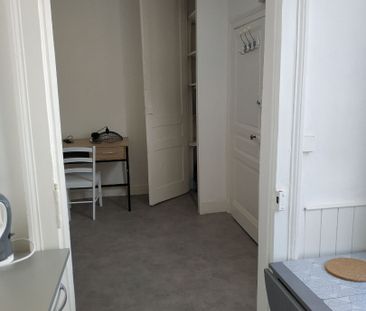 Location Appartement 1 pièce 20m² - Photo 4