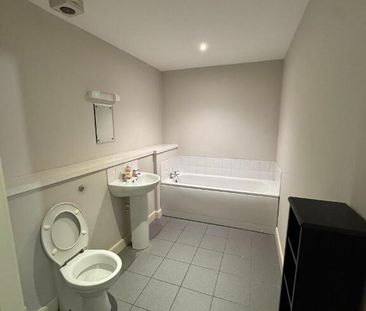 909 College Court Central, 56 King Street, Belfast, BT1 6BZ - Photo 6