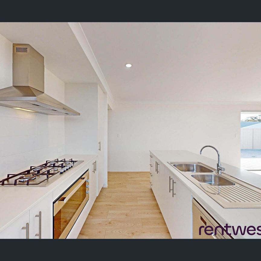 50 Paradise Road, Baldivis, WA 6171 - Photo 1