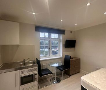 Studio to rent - Photo 1