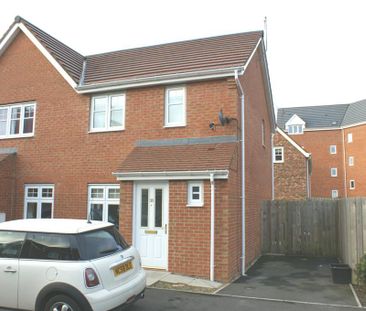 6 bedroom semi-detached house to rent - Photo 2