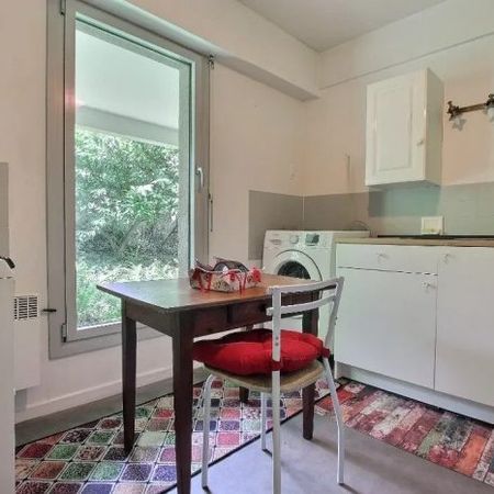 Appartement T3 rez-de-chaussée + parking - Photo 4