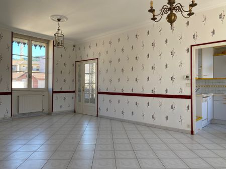 T3 CENTRE VILLE -TARARE - Photo 4