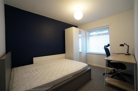 445 Caernarfon Road - Photo 3