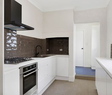 81 Boronia Street, Redfern NSW 2016 - House For Rent | Domain - Photo 3