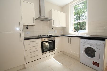 Broomhall Road, Woking - Photo 4