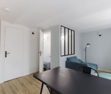 Location Appartement 2 pièces 24m² PARIS 18ème - Photo 1
