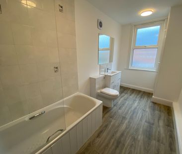 2 Bed Terraced House, Wilford Crescent East, NG2 - Photo 4