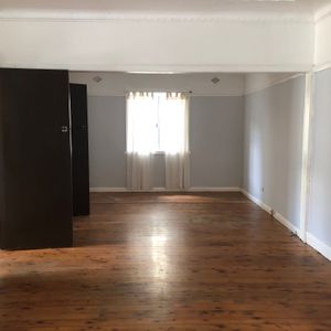 Charming 3-Bedroom Home in a Prime Location - Photo 2