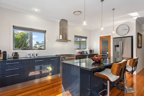 Coastal Living Made Easy! - Photo 1