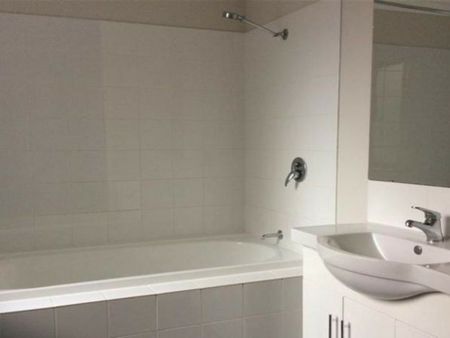 Don't miss out on this property! - Photo 5