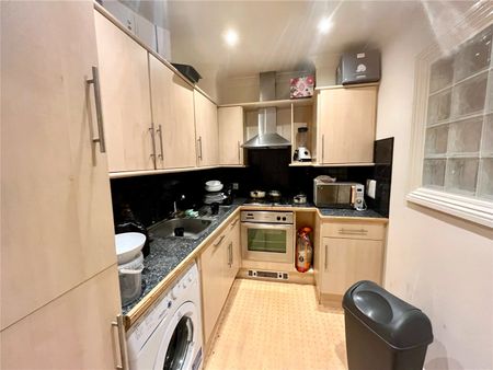 1 bedroom apartment to rent - Photo 2