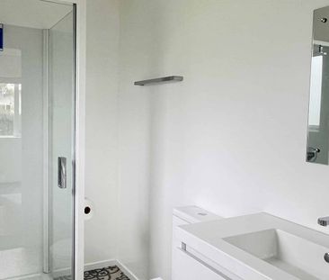 Stunning New Build - Photo 5