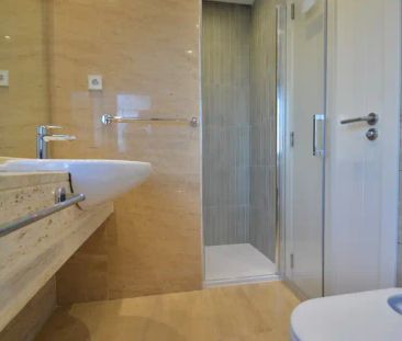 Piso de alquiler en Calle Mar Mediterráneo, 64, Zona Monte El Pilar - Photo 3