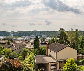 "Heimelige Wohnung mit riesiger Dachterrasse!" - Photo 2