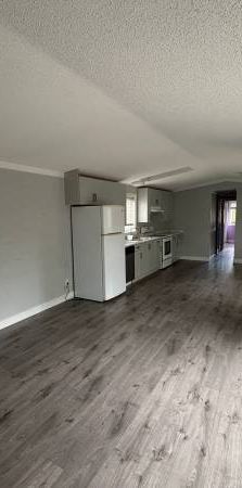 Farmhouse with Ample Parking - Photo 1