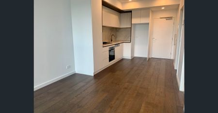 2 Bedroom Apartment in Central Box Hill with fridge and washing machine - Photo 2