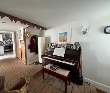 2 bedroom cottage to rent - Photo 1