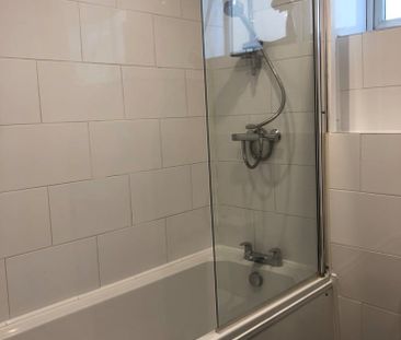 2 Bed Flat, Elmwood Road, CR0 - Photo 6