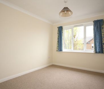 Anchor Hill, Knaphill, Woking - Photo 2