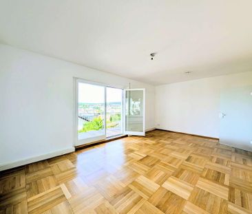 Traumhafte Aussicht inklusive – Großzügige Wohnung mit Balkon, Terr... - Photo 1