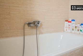 valencia, Valencian Community 46900