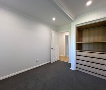 Stunning Family Home in Cooranbong !! - Photo 3