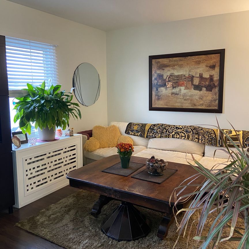 For Lease - 244 Ontario Street Unit# 2, St. Catharines, Ontario - Photo 1