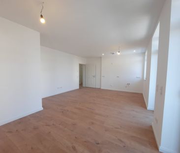 Elbnahe 3-Raum-Wohnung mit Balkon und viel Tageslicht - Foto 4