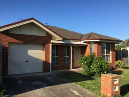 2B Kingfisher Drive, Seabrook VIC, Belconnen - Photo 1