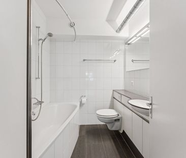Studio rénové proche de la gare - Photo 1